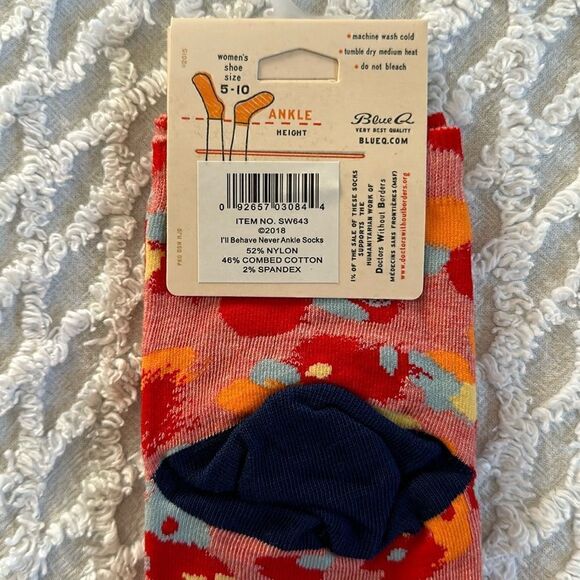 Blue Q Womens Cotton Ankle Socks “I Will Never Behave” - Picture 7 of 10